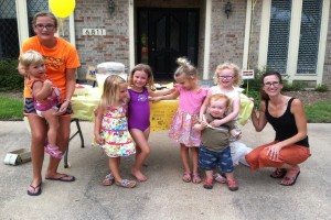 Dallas Moms Blog Raising Generous Kids 1