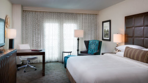 The Texan's guest rooms are lovely. (Courtesy Gaylord Texan)