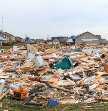 houses destroyed by tornado